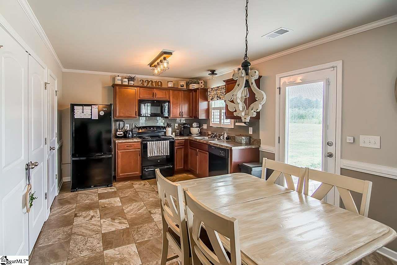 1240 Settle Road Inman, SC 29349 - Photo 9 of 28