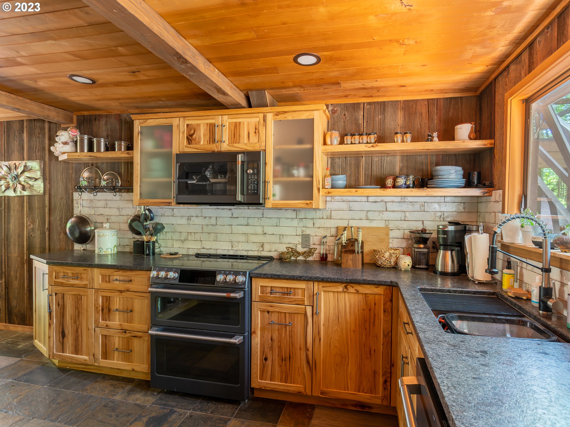 18240 Northwest Collins Road North Plains, OR 97133 - Photo 4 of 48 Kitchen