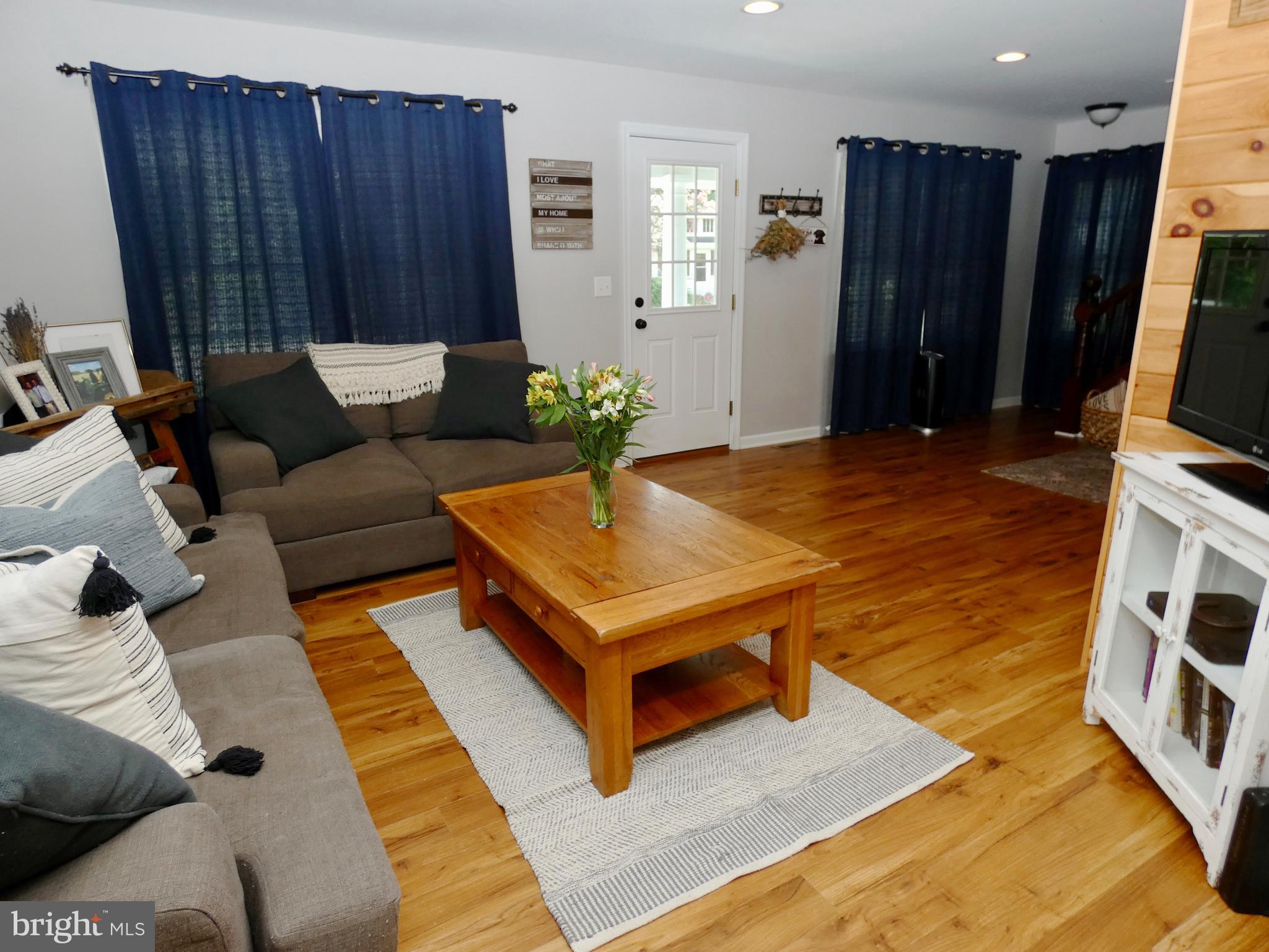 23840 Bridgetown Road Henderson, MD 21640 - Photo 28 of 54 Living Room