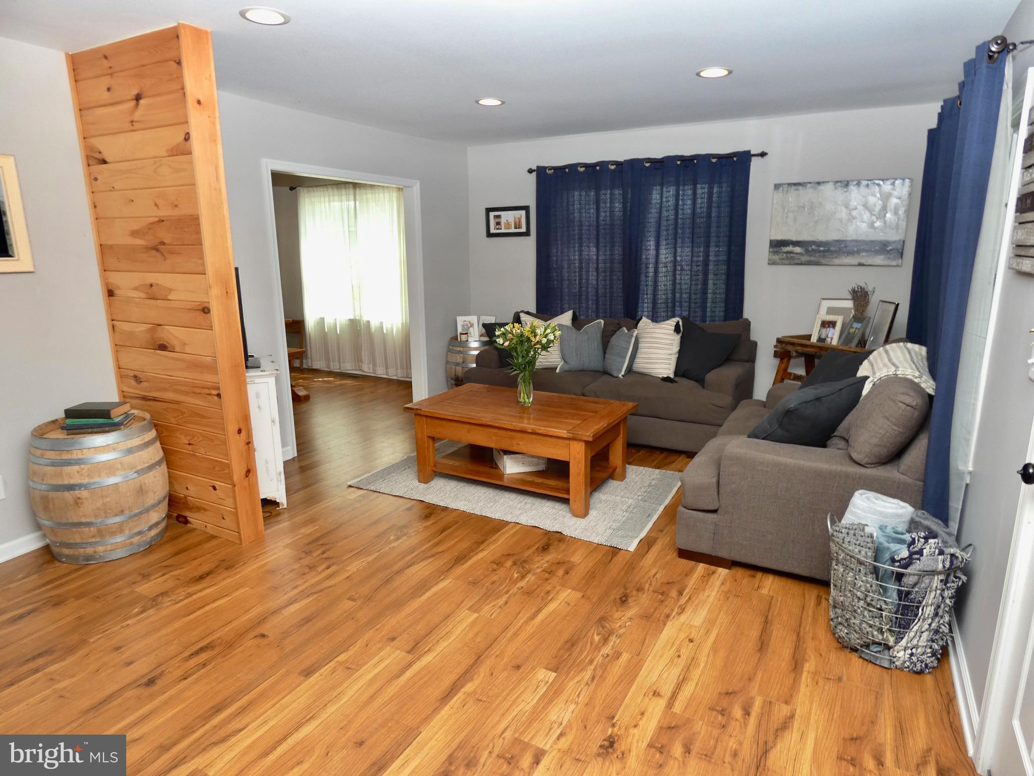 23840 Bridgetown Road Henderson, MD 21640 - Photo 5 of 54 Living Room