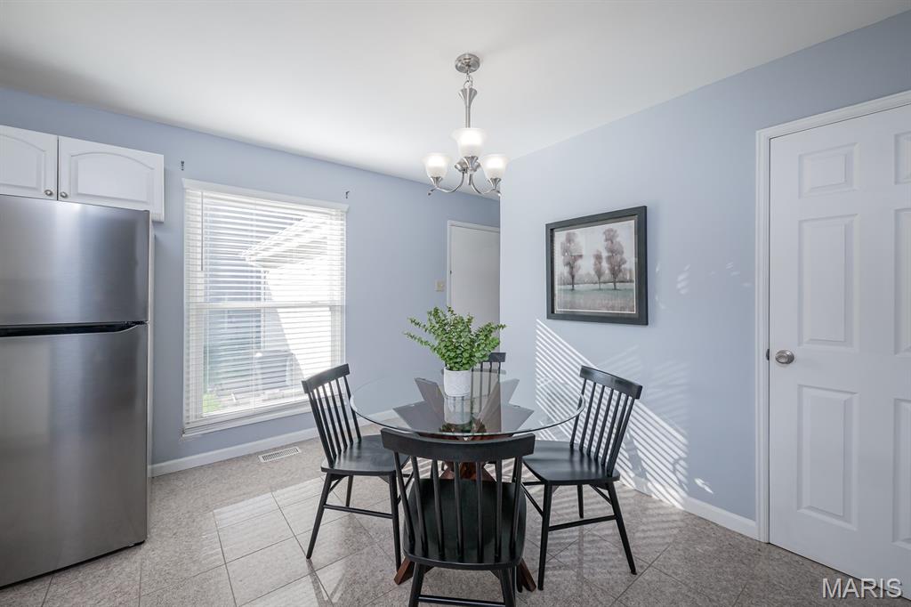 15324 Appalachian Trail Chesterfield, MO 63017 - Photo 12 of 50