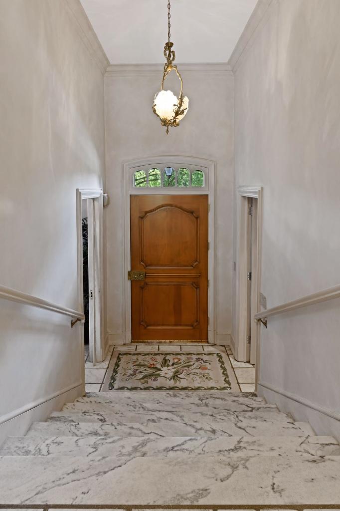 3340 Hill Lane Deephaven, MN 55391 - Photo 12 of 100