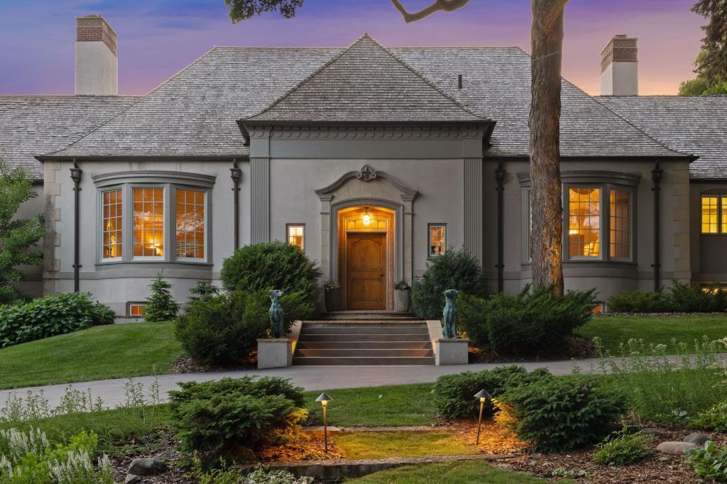 3340 Hill Lane Deephaven, MN 55391 - Photo 3 of 100