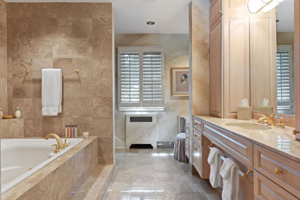 3340 Hill Lane Deephaven, MN 55391 - Photo 28 of 100