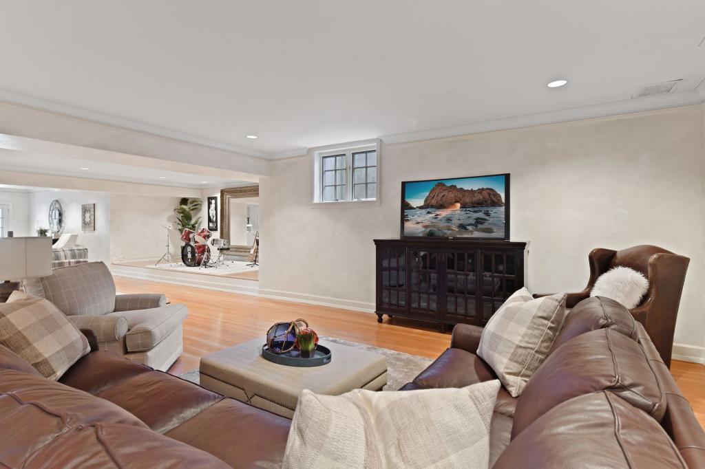 3340 Hill Lane Deephaven, MN 55391 - Photo 69 of 100