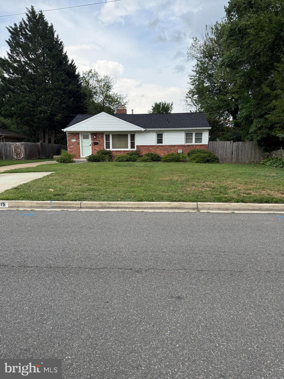 7915 Fairfax Road Alexandria, VA 22308 - Photo 1 of 21