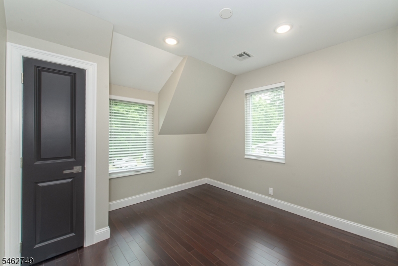 38 Buttonwood Road Essex Fells, NJ 07021 - Photo 7 of 10 Gallery Image 7