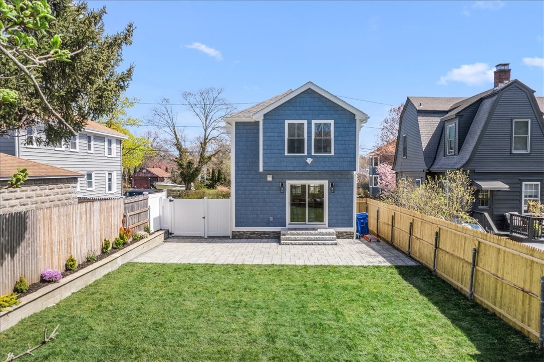 9 Whitwell Place Newport, RI 02840 - Photo 34 of 42