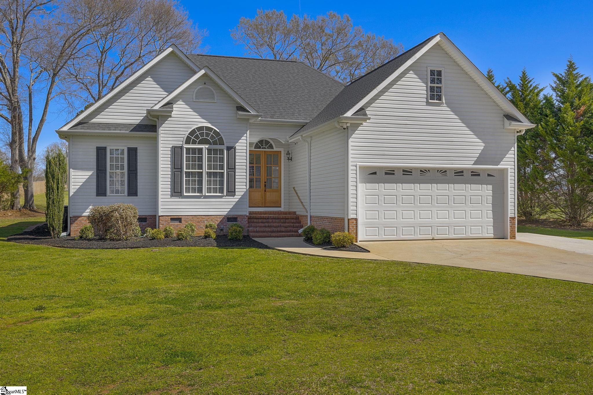 603 Pineland Meadows Road Belton, SC 29627 - Photo 2 of 36