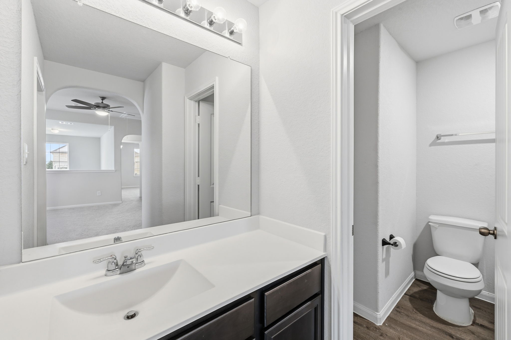 5018 Yello Ginko Trail Spring, TX 77373 - Photo 19 of 24 A full upstair bath