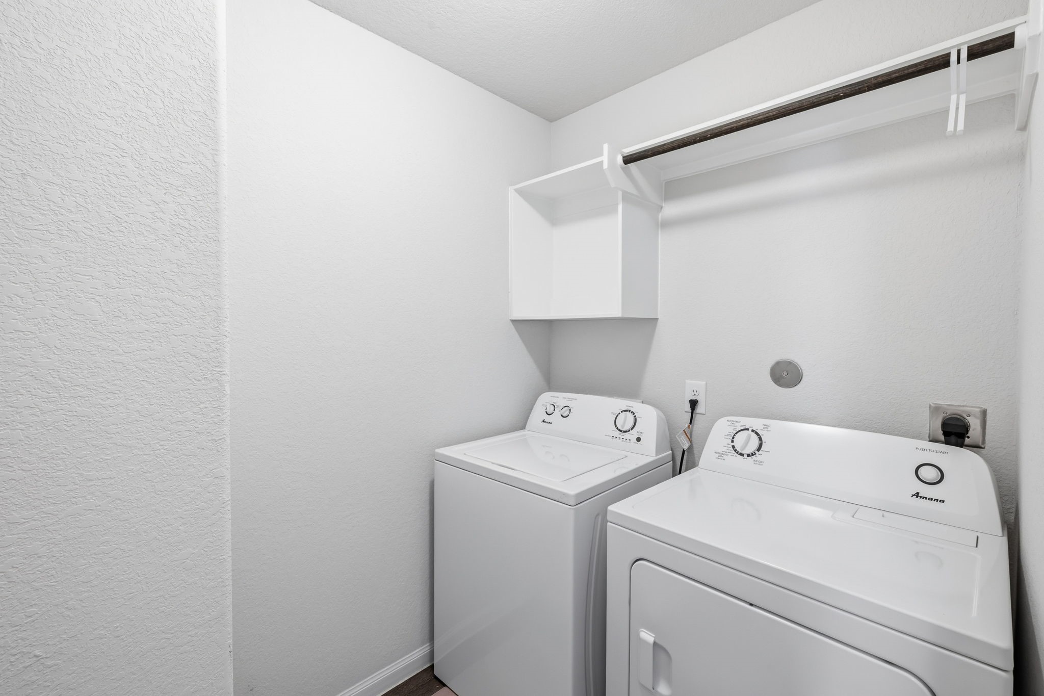 5018 Yello Ginko Trail Spring, TX 77373 - Photo 21 of 24 Dedicated upstairs utility room with WASHER AND DRYER INCLUDED