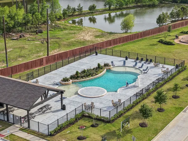 $2,550 | 5018 Yello Ginko Trail, Spring, TX 77373