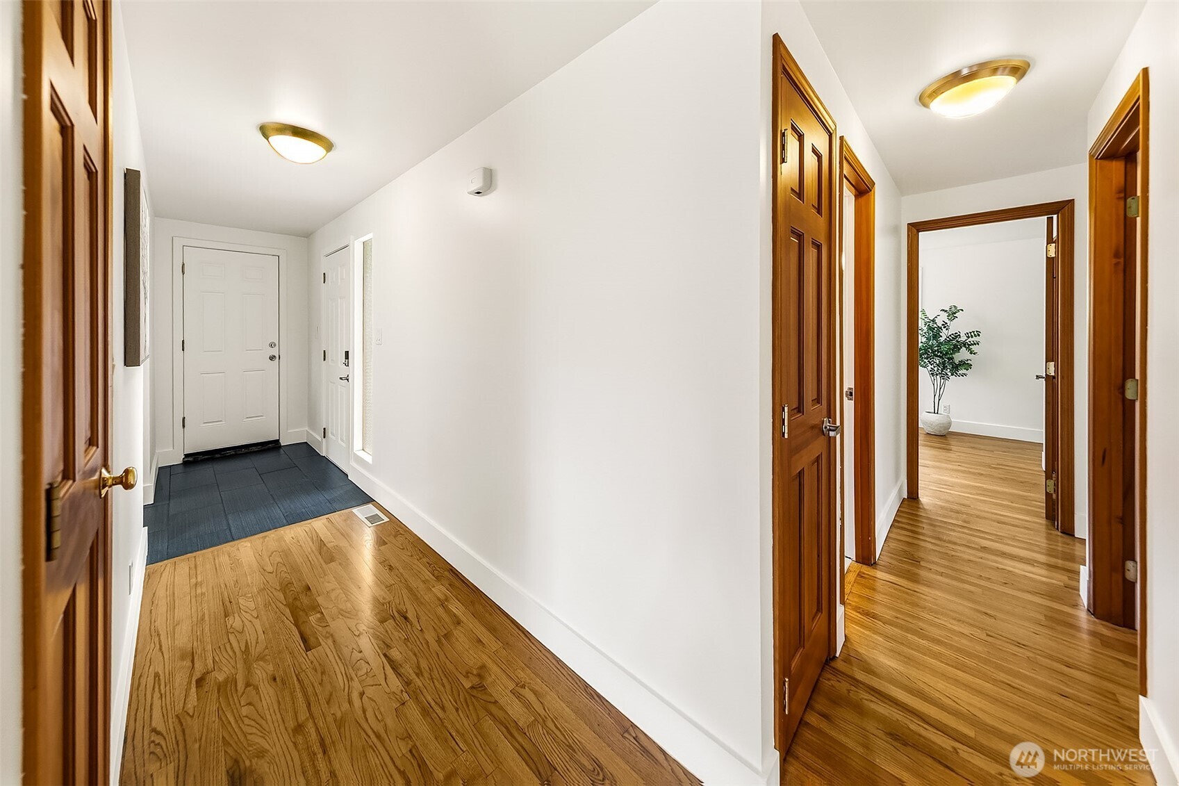 1612 Southwest 166th Street Burien, WA 98166 - Photo 7 of 35