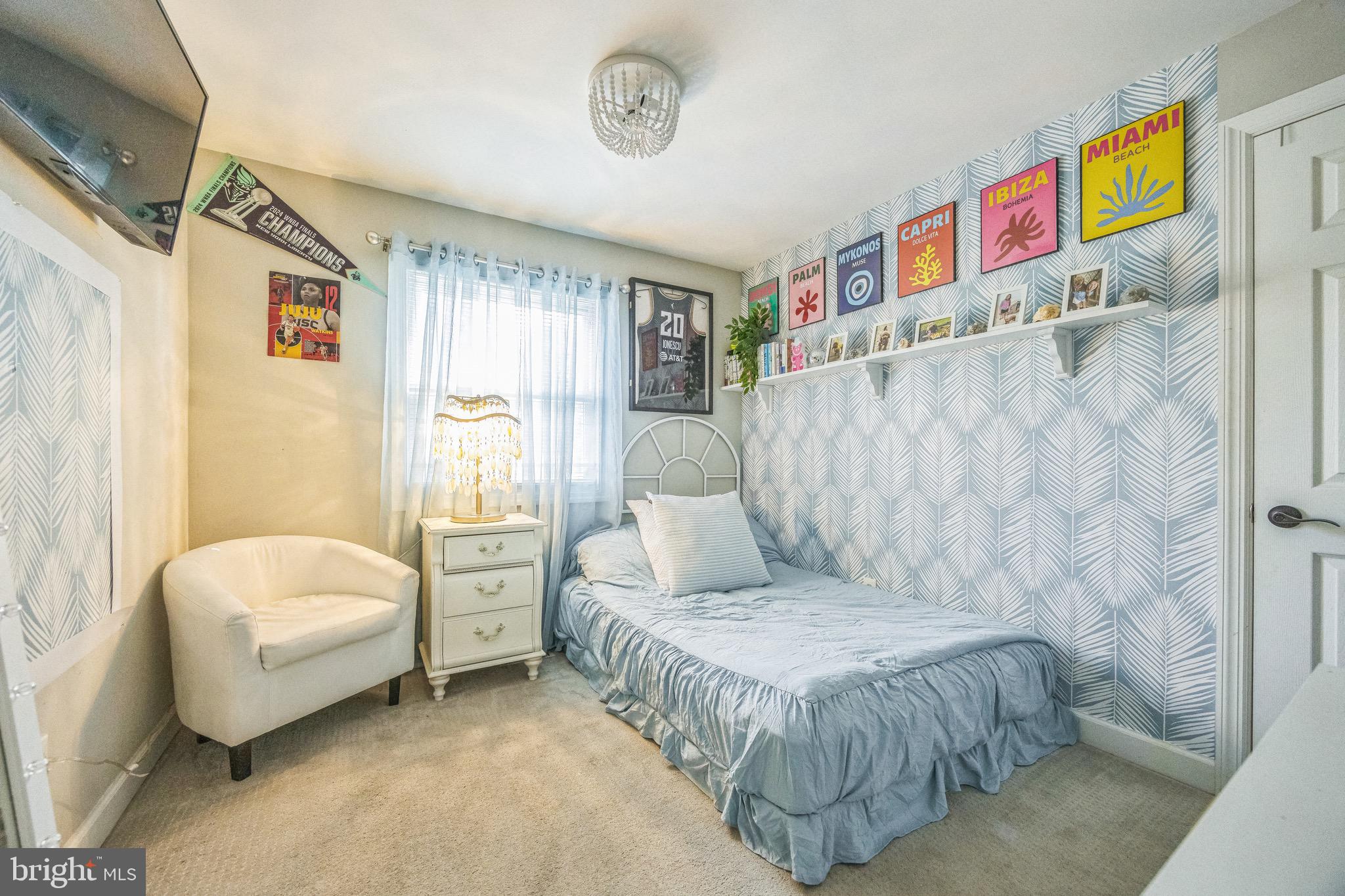 333 Farmdale Road Moorestown, NJ 08057 - Photo 17 of 45 a bedroom with a bed and a couch