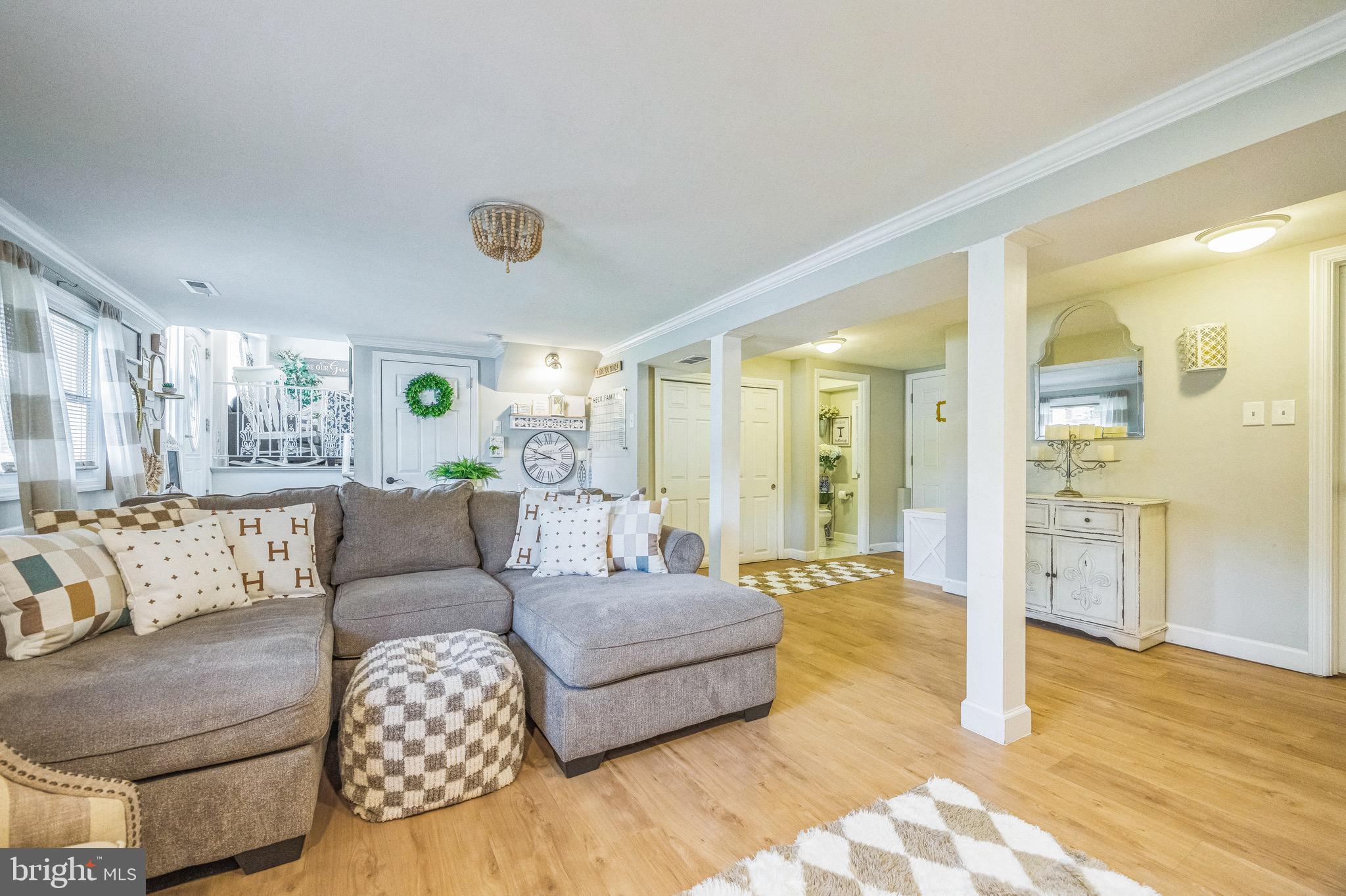 333 Farmdale Road Moorestown, NJ 08057 - Photo 33 of 45 a living room with furniture and a rug