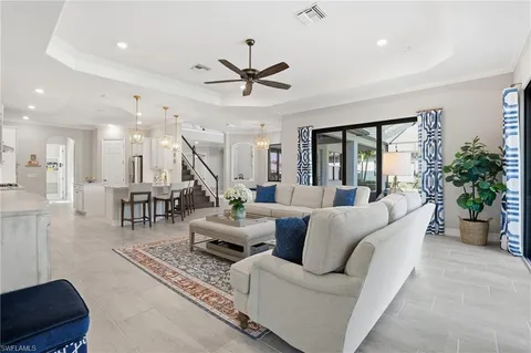 $1,699,000 | 2235 Somerset Place, Naples, FL 34120