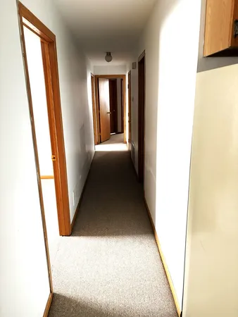 $1,600 | 463 West 23rd Place, Chicago, IL 60616