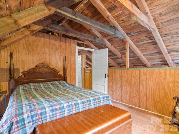 $450,000 | 2701 Roses Branch Road, Bakersville, NC 28705