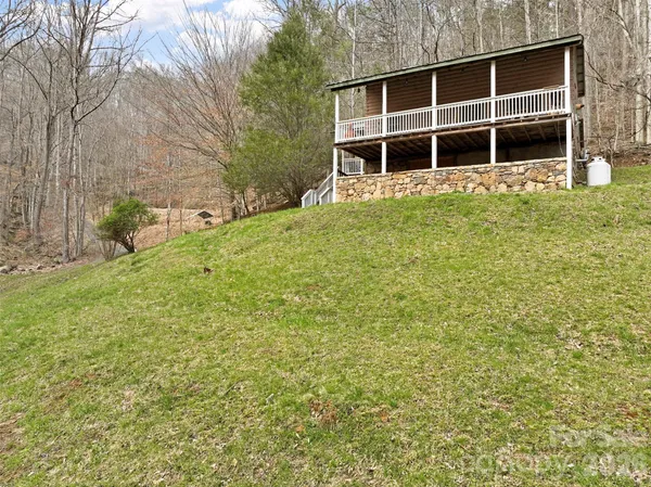 $450,000 | 2701 Roses Branch Road, Bakersville, NC 28705