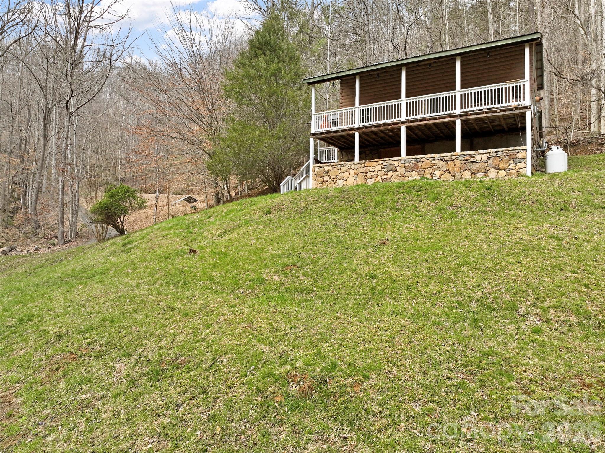 2701 Roses Branch Road Bakersville, NC 28705 - Photo 2 of 41