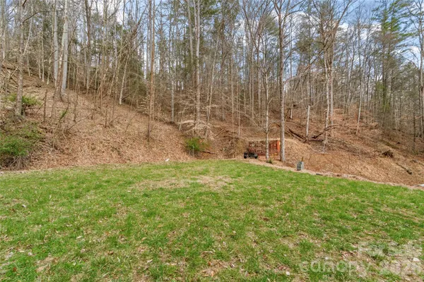 $450,000 | 2701 Roses Branch Road, Bakersville, NC 28705