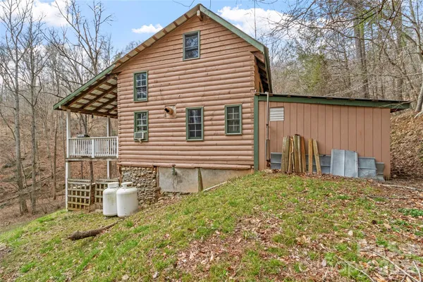 $450,000 | 2701 Roses Branch Road, Bakersville, NC 28705