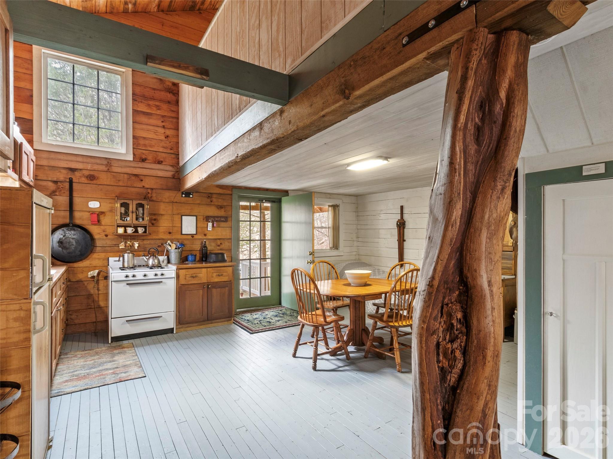 2701 Roses Branch Road Bakersville, NC 28705 - Photo 8 of 41