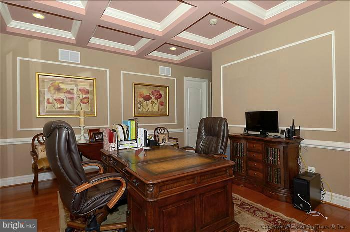 171 Ryan Road Pasadena, MD 21122 - Photo 14 of 30 Interior (General)