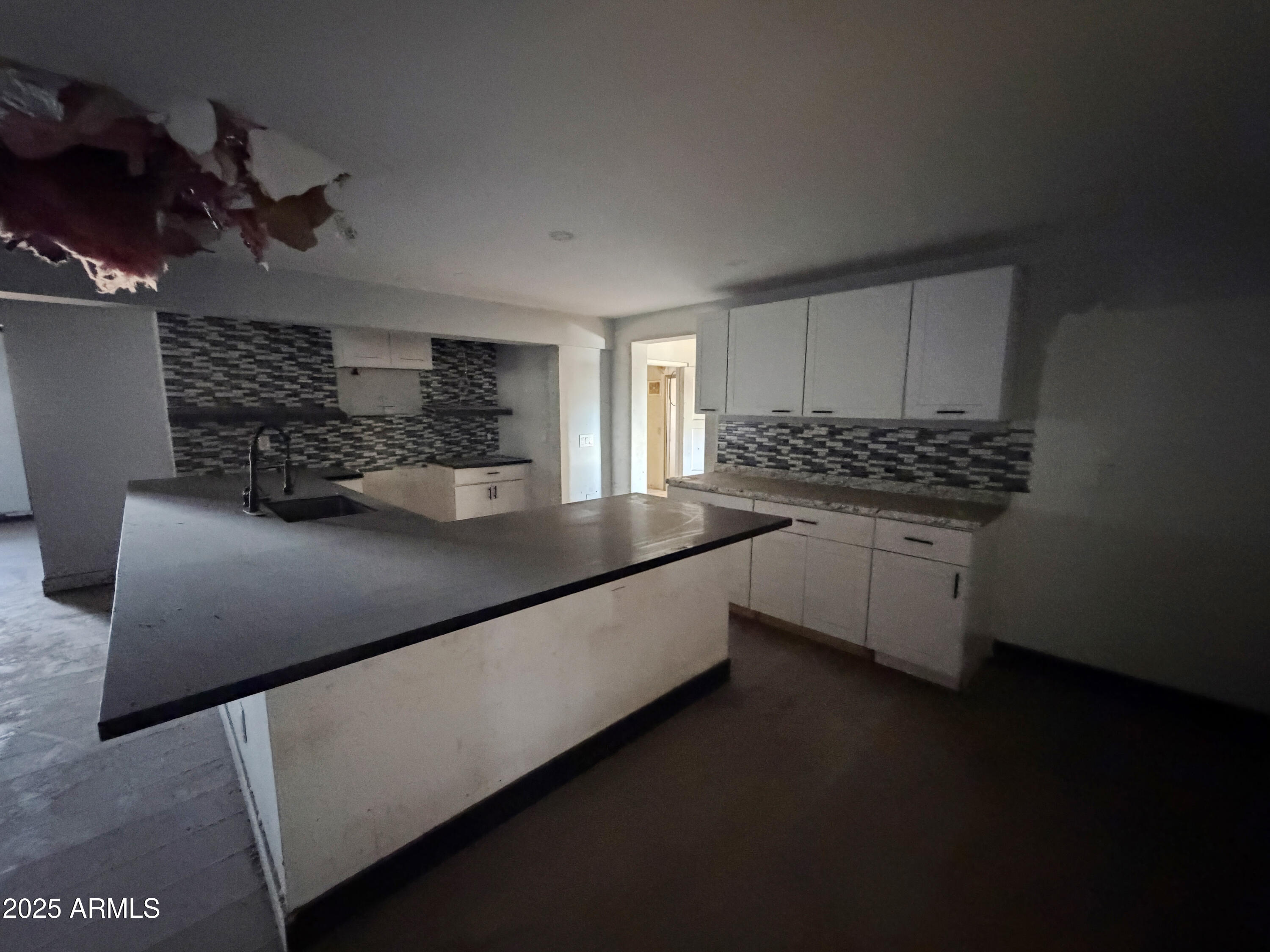 5333 West Thomas Road Phoenix, AZ 85031 - Photo 5 of 37 Kitchen
