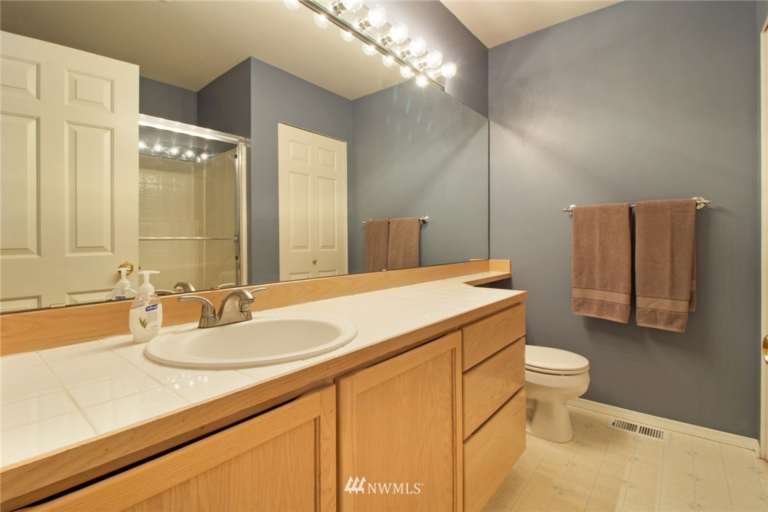 20210 10th Avenue Southeast Bothell, WA 98012 - Photo 20 of 23