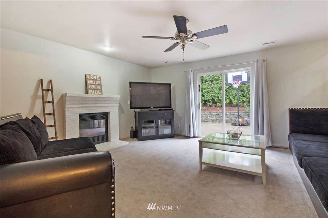 20210 10th Avenue Southeast Bothell, WA 98012 - Photo 3 of 23
