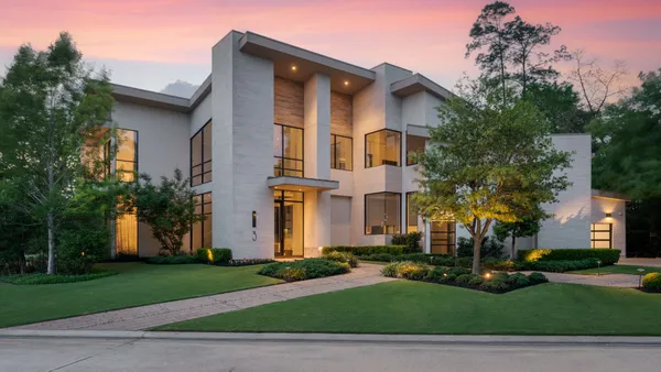 $3,800,000 | 3 Primm Valley Court, The Woodlands, TX 77389