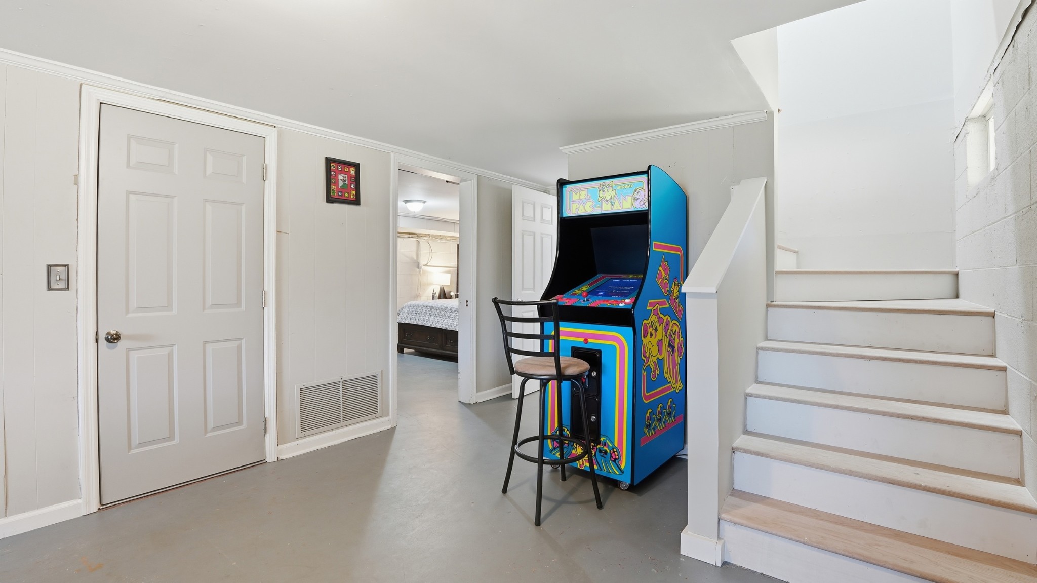 650 County Farm Road Murfreesboro, TN 37127 - Photo 26 of 45 a view of a livingroom with furniture and a flat screen tv