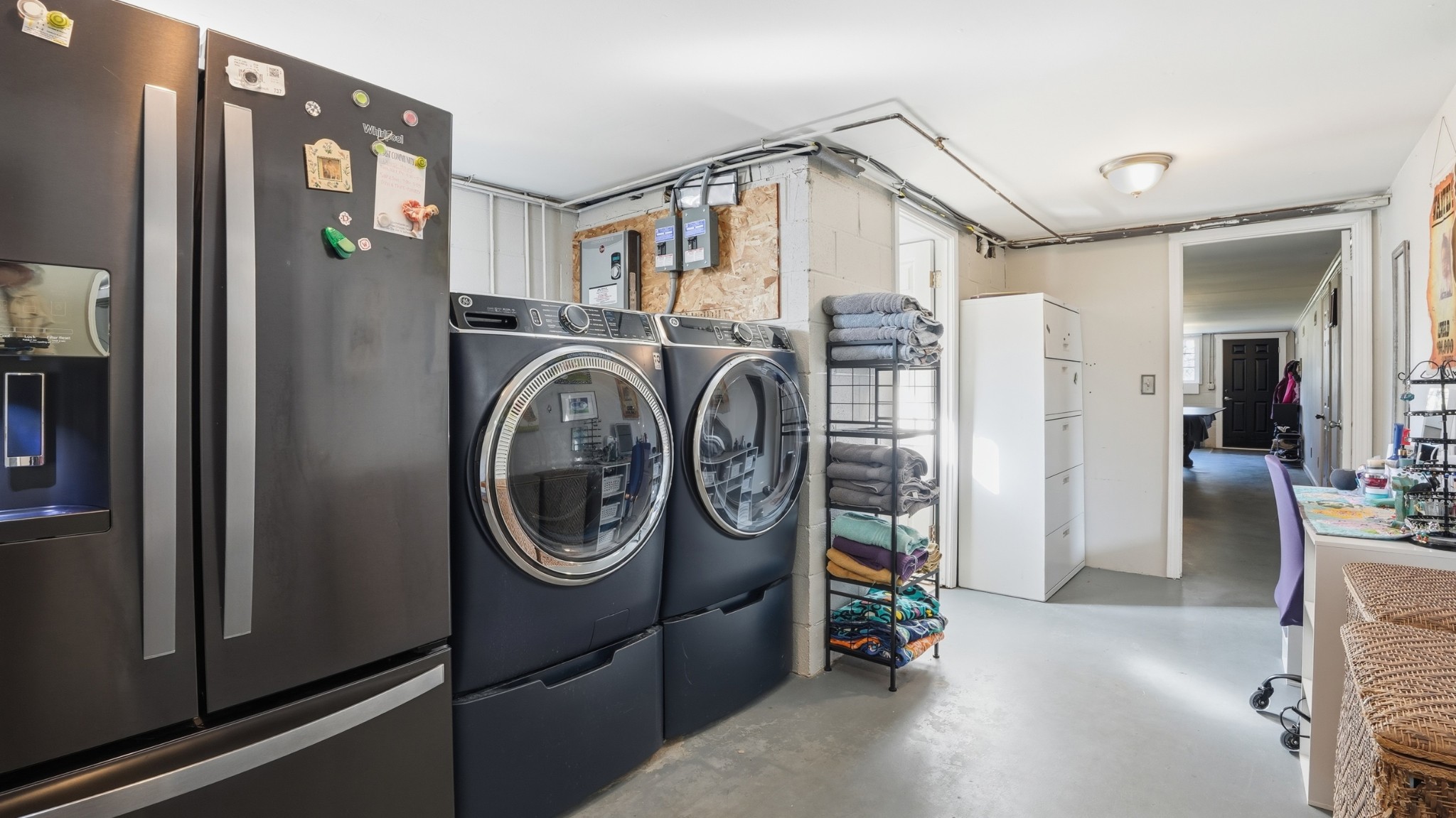 650 County Farm Road Murfreesboro, TN 37127 - Photo 35 of 45 a view of living room washer and dryer