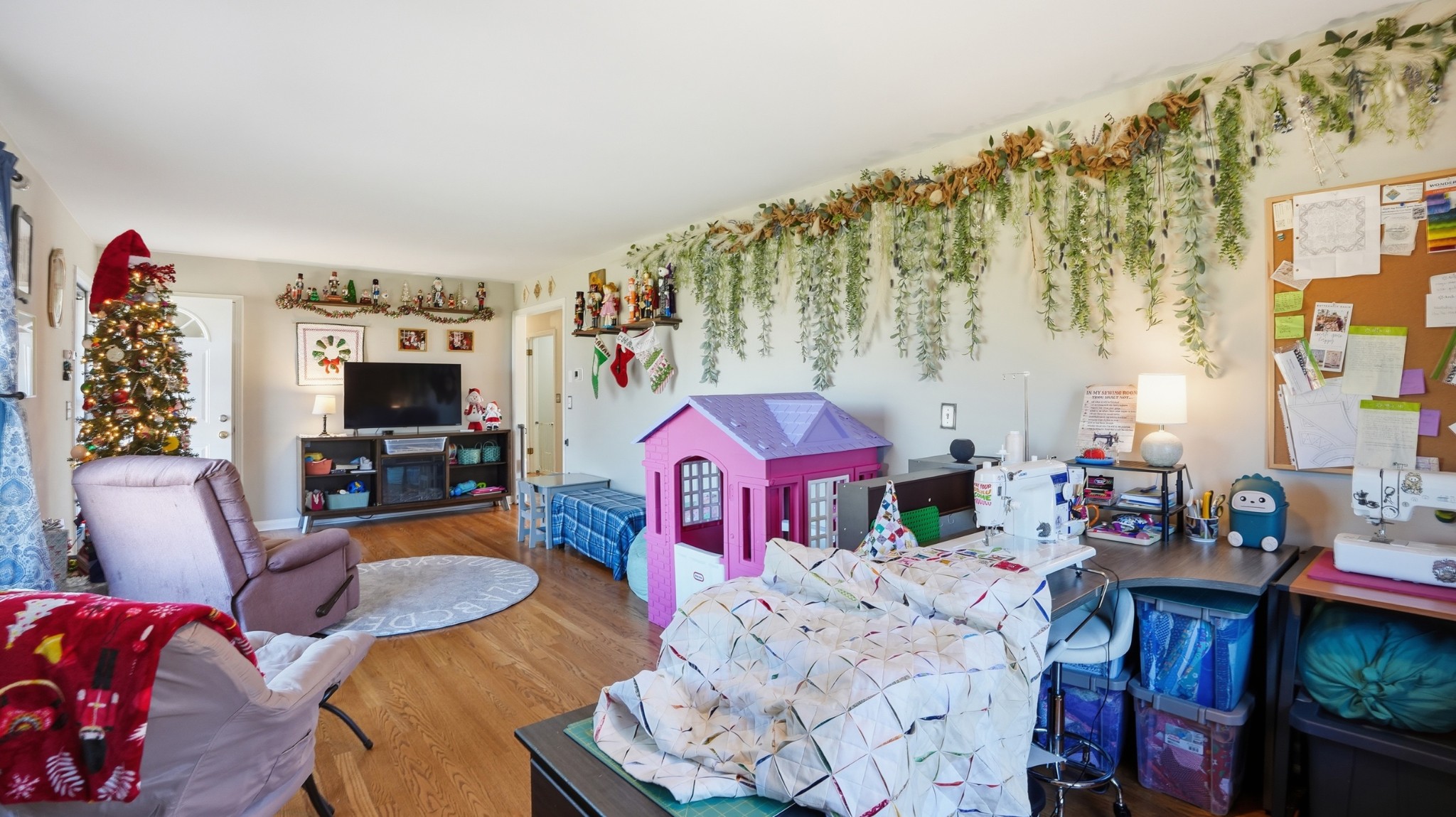650 County Farm Road Murfreesboro, TN 37127 - Photo 6 of 45 a living room with furniture and a fireplace