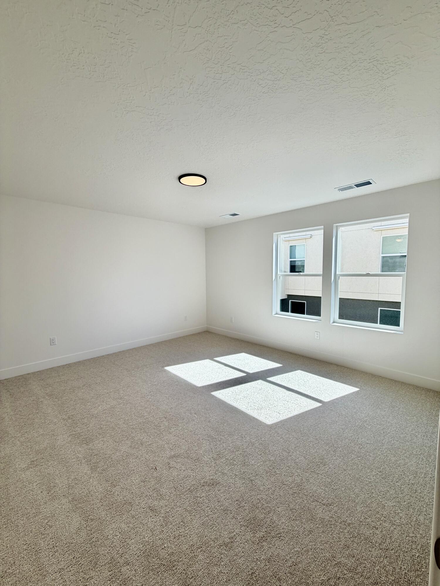 517 West Olive Lane St. George, UT 84790 - Photo 8 of 29 Primary Suite