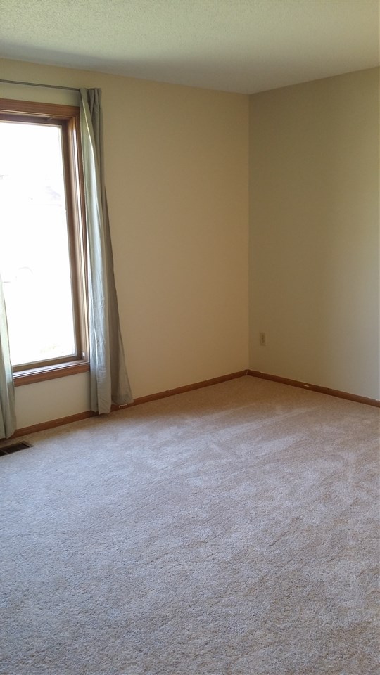 2806 Wilderness Road Fort Wayne, IN 46845 - Photo 10 of 21