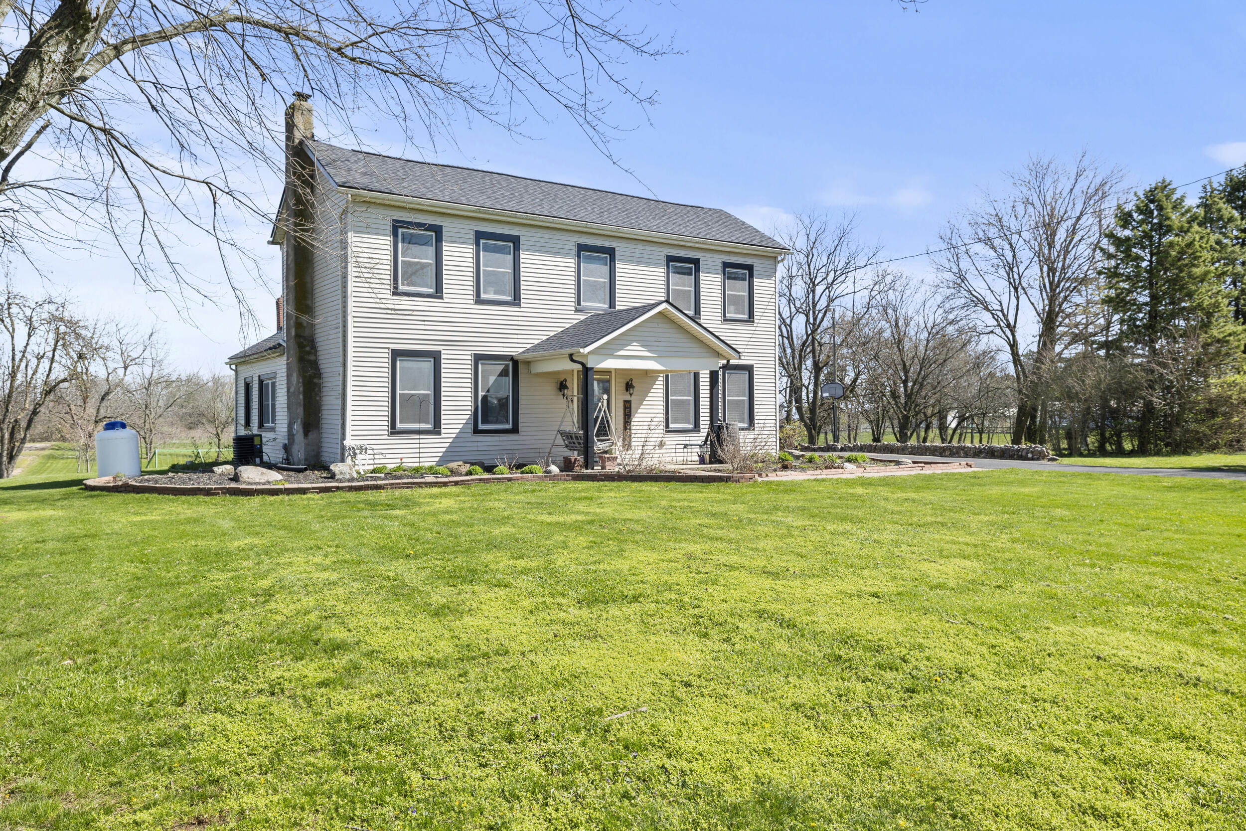 3420 Old Springfield Road London, OH 43140 - Photo 2 of 46