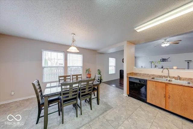 $282,900 | 6247 Teacup Drive, McCordsville, IN 46055