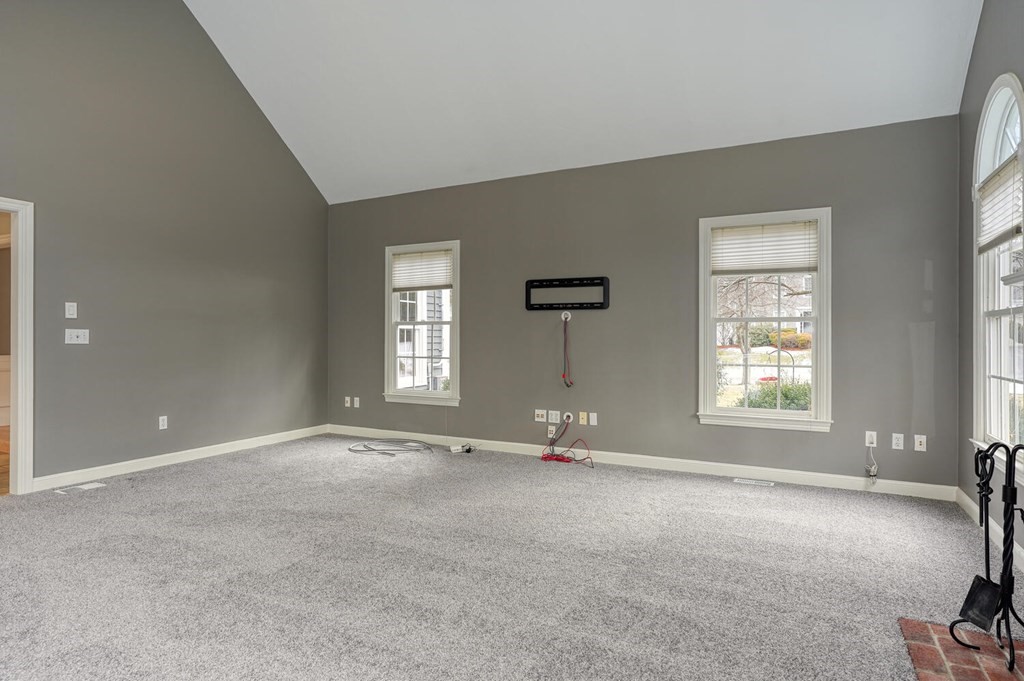 72 Little Pond Road Northborough, MA 01532 - Photo 8 of 34 Gallery Image 8