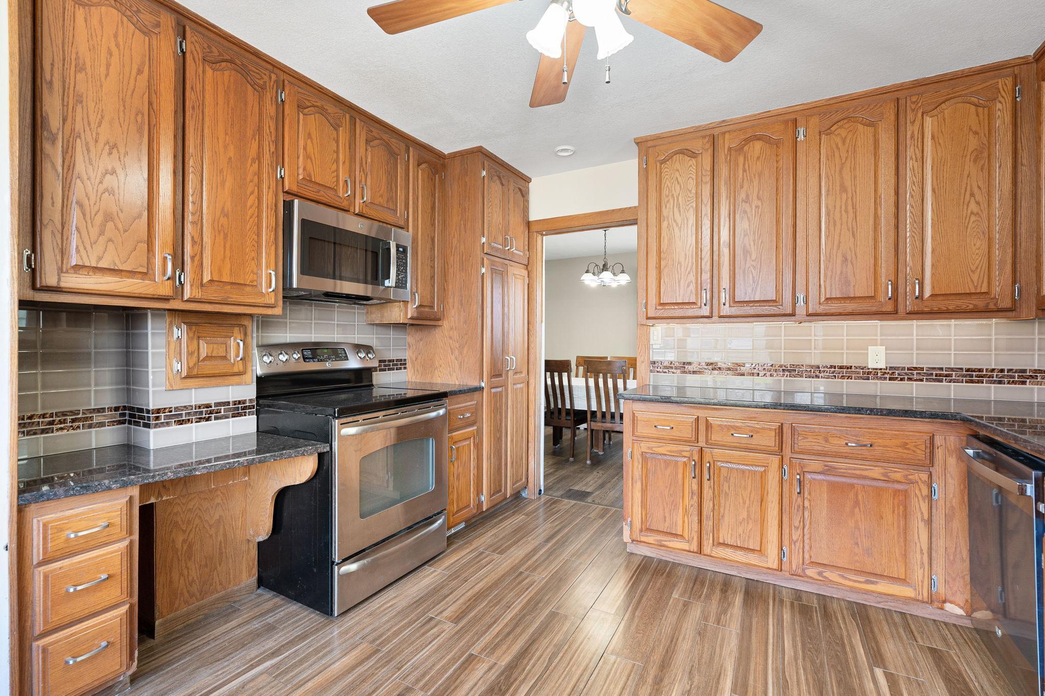 511 10th Street Southwest Austin, MN 55912 - Photo 24 of 38