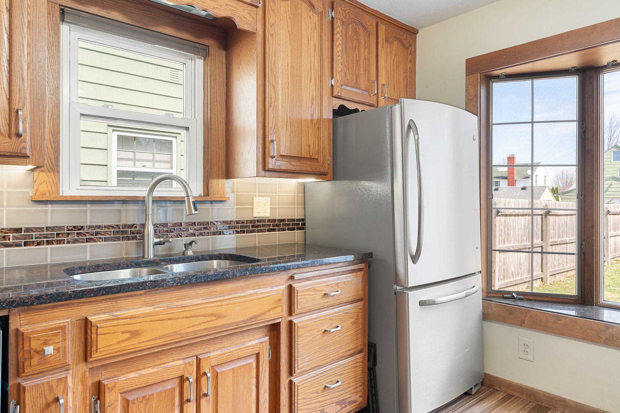 511 10th Street Southwest Austin, MN 55912 - Photo 26 of 38