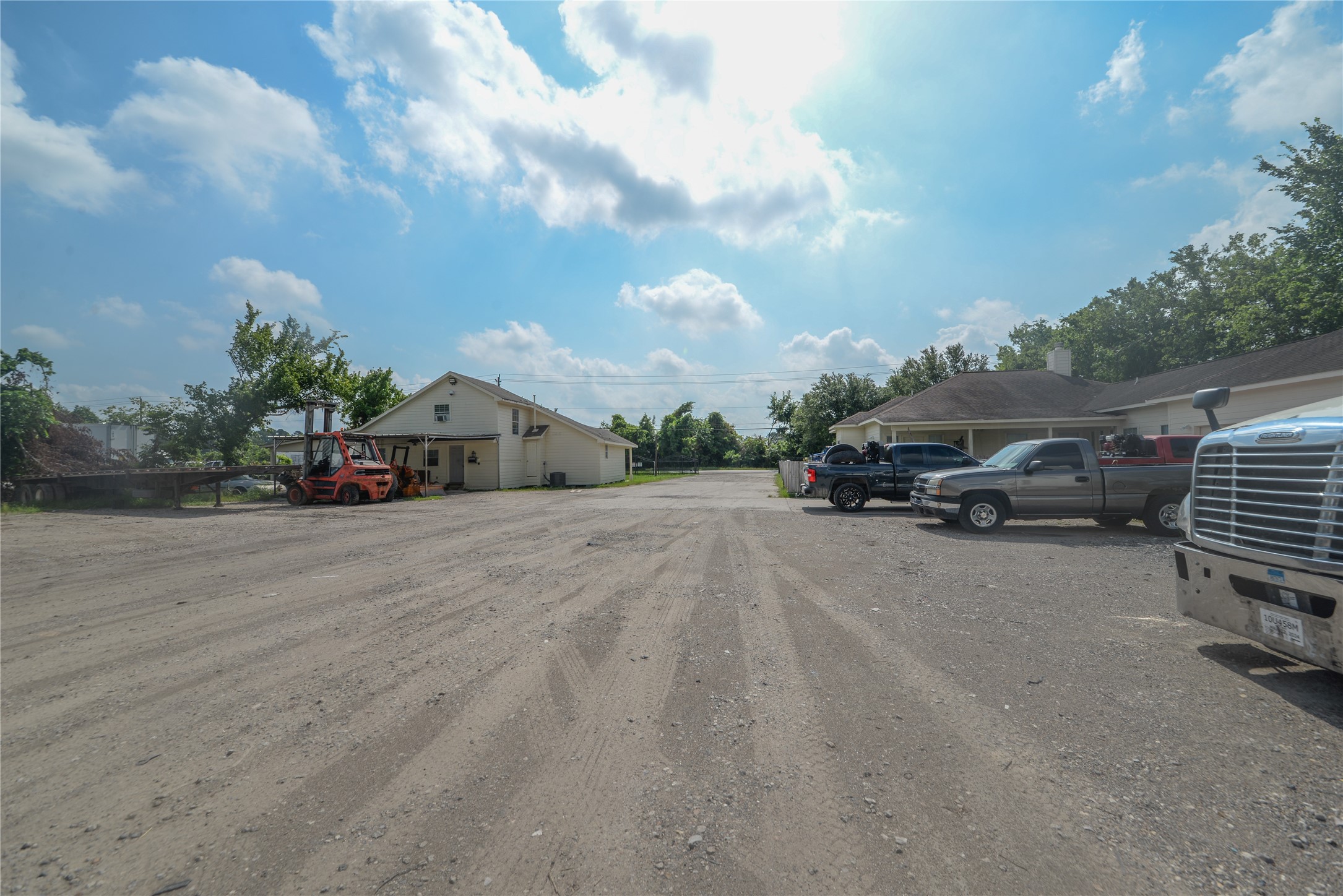 6309 East Houston Road Houston, TX 77028 - Photo 3 of 17 a car parked on the side of the road