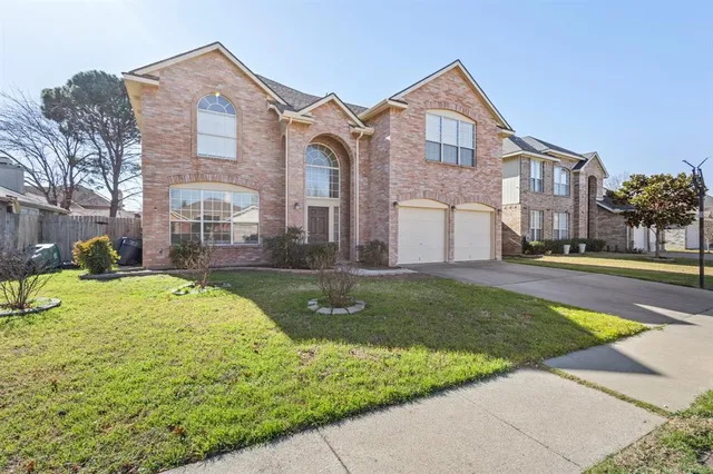 $2,800 | 2909 Misty Valley Drive, Fort Worth, TX 76123