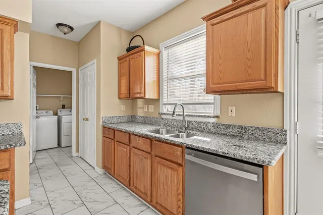 $2,800 | 2909 Misty Valley Drive, Fort Worth, TX 76123