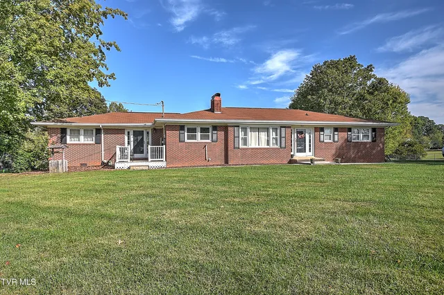 $419,000 | 464 Jonesboro Road, Piney Flats, TN 37686