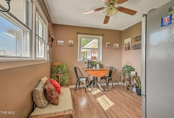 $399,900 | 464 Jonesboro Road, Piney Flats, TN 37686