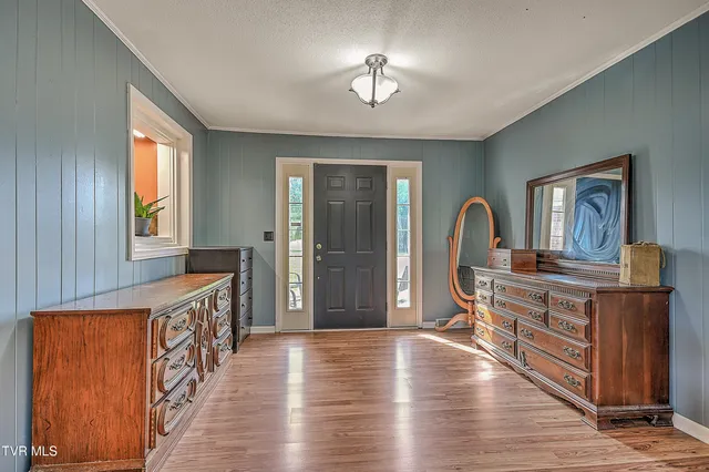 $419,000 | 464 Jonesboro Road, Piney Flats, TN 37686