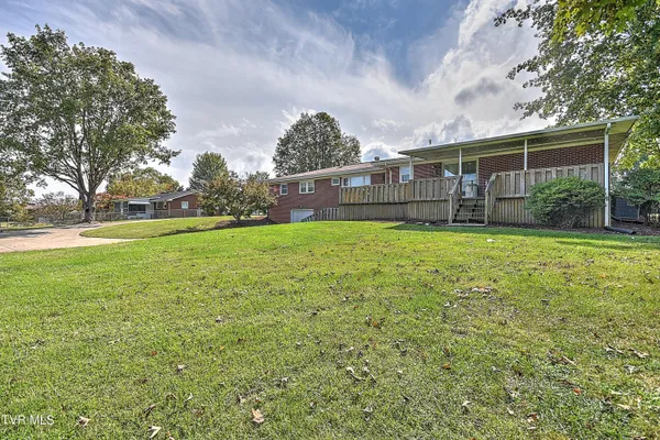 $399,900 | 464 Jonesboro Road, Piney Flats, TN 37686