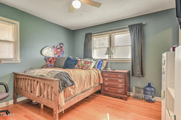 $399,900 | 464 Jonesboro Road, Piney Flats, TN 37686